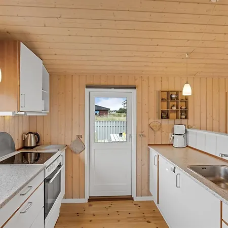 Fridgerd - 300m From The Sea By Interhome